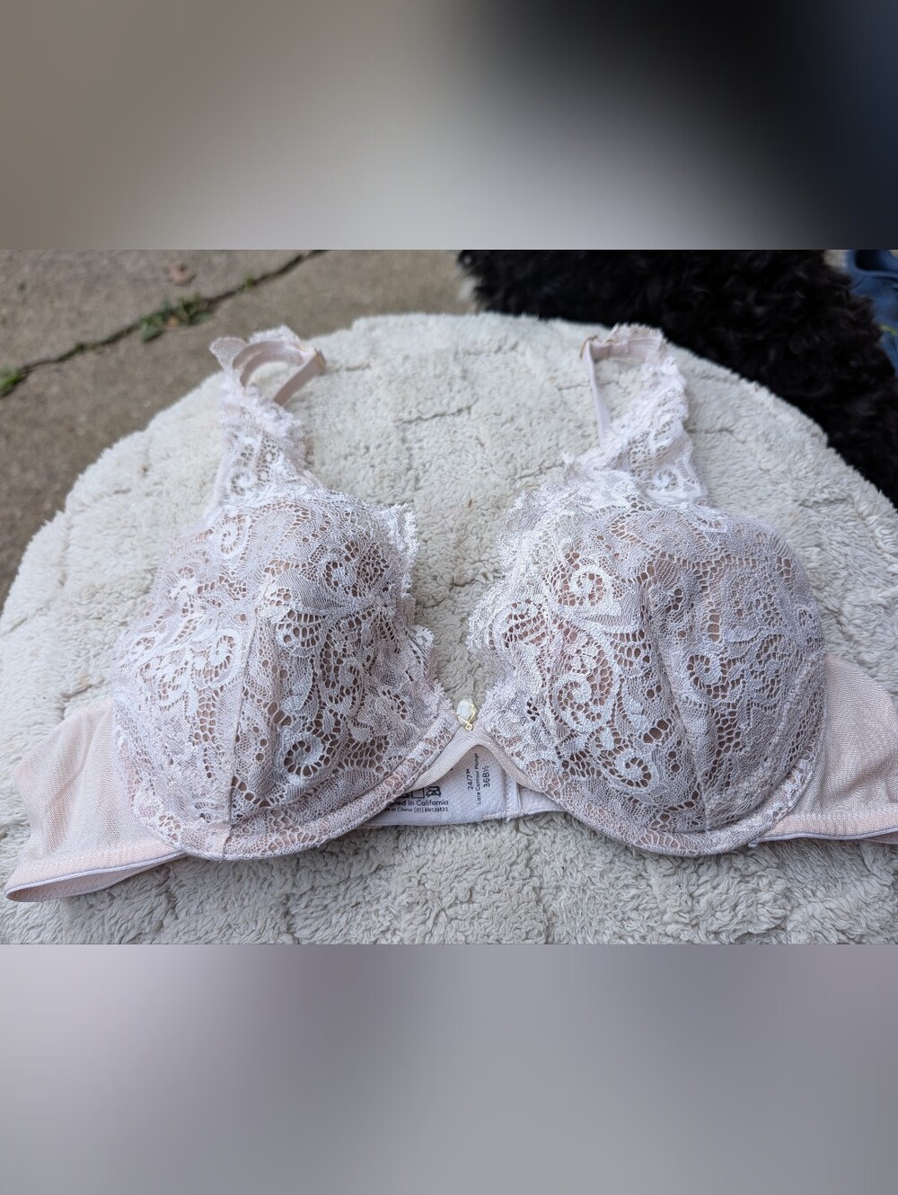 ThirdLove Plunge Lace Bra Beige Size 36B 1/2